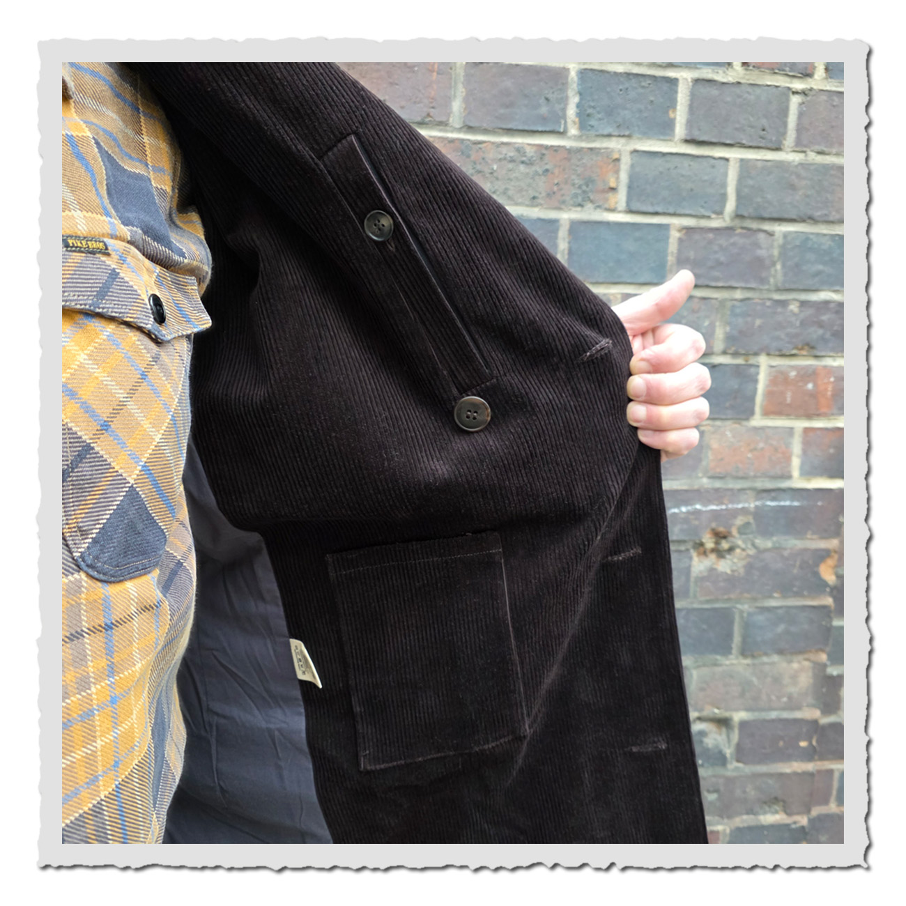 retronia Kutscherjacke Fritz - Blick auf die beiden Innentaschen auf der linken Jackeninnenseite